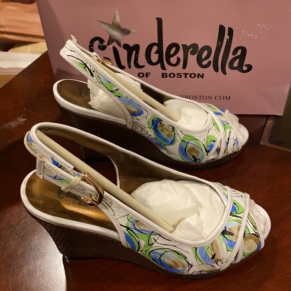 New- Cinderella of Boston water print wedge sandal size 5 1/2 - Picture 5 of 5